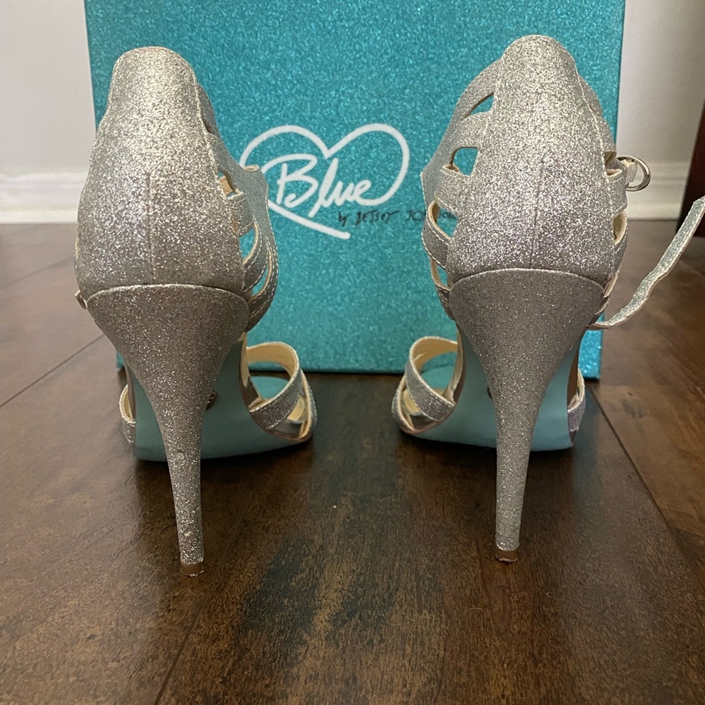 Blue by Betsey Johnson Silver Glitter Heels 8.5 - Picture 7 of 12